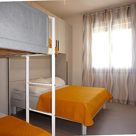 Fantastic With Terrace And Swimming Pool 3*