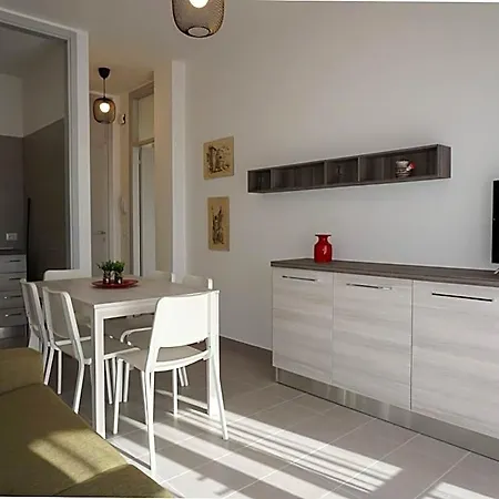Fantastic With Terrace And Swimming Pool Appartement Caorle