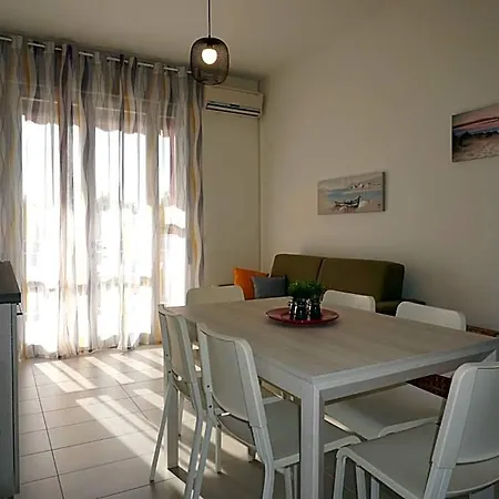 Fantastic With Terrace And Swimming Pool Hotel Caorle